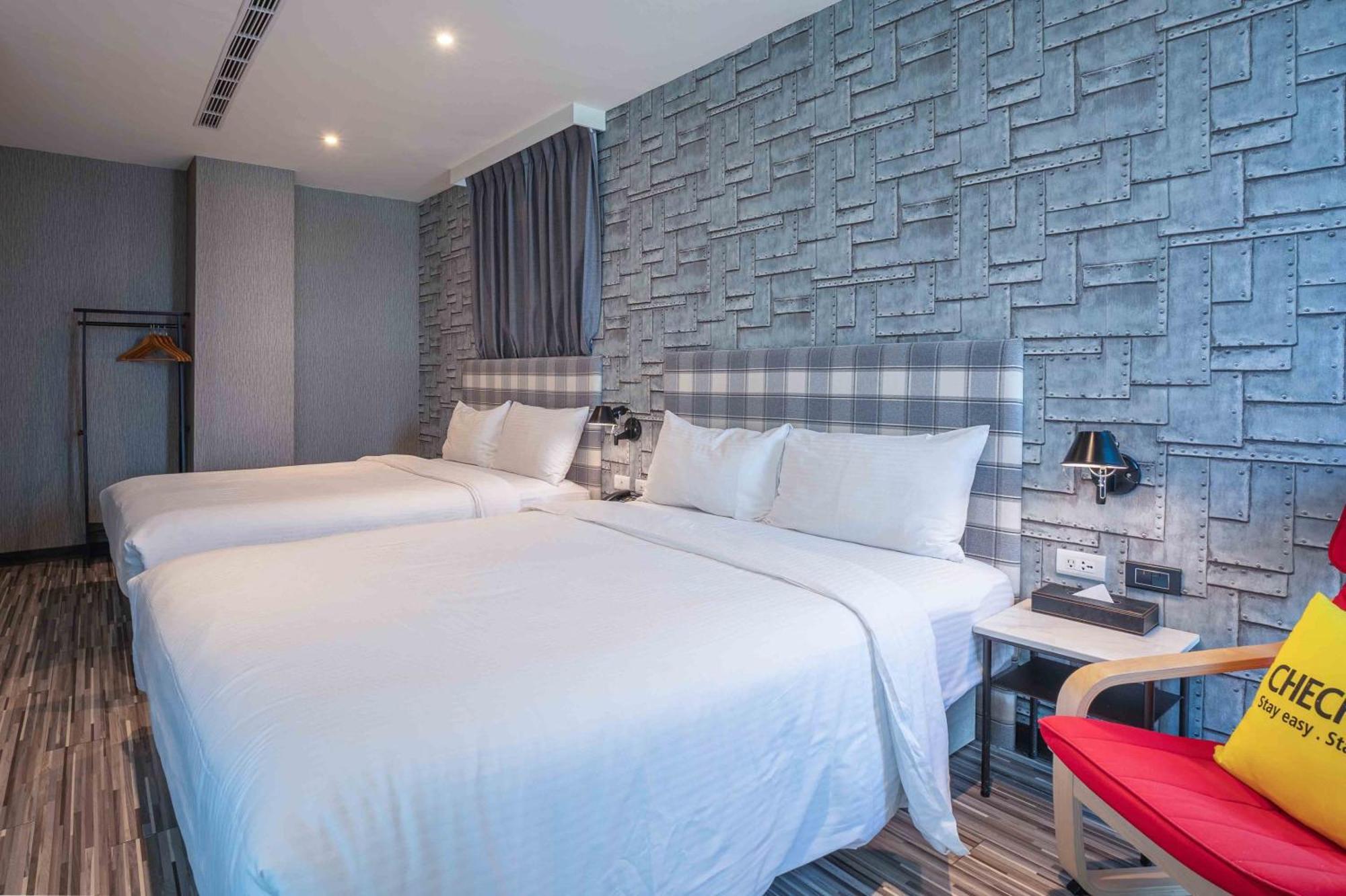 Check Inn Taichung Ziyou Екстер'єр фото