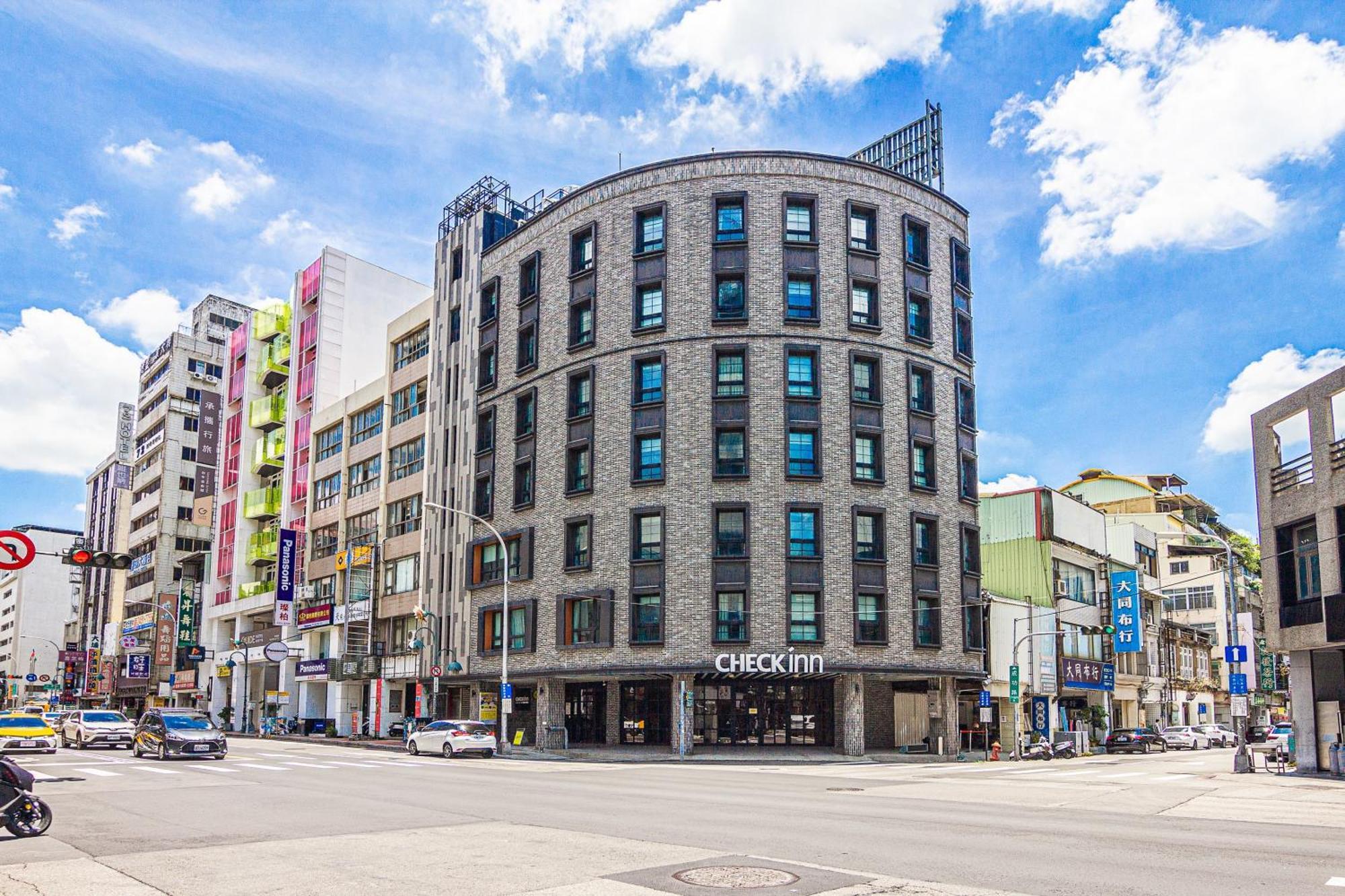 Check Inn Taichung Ziyou Екстер'єр фото
